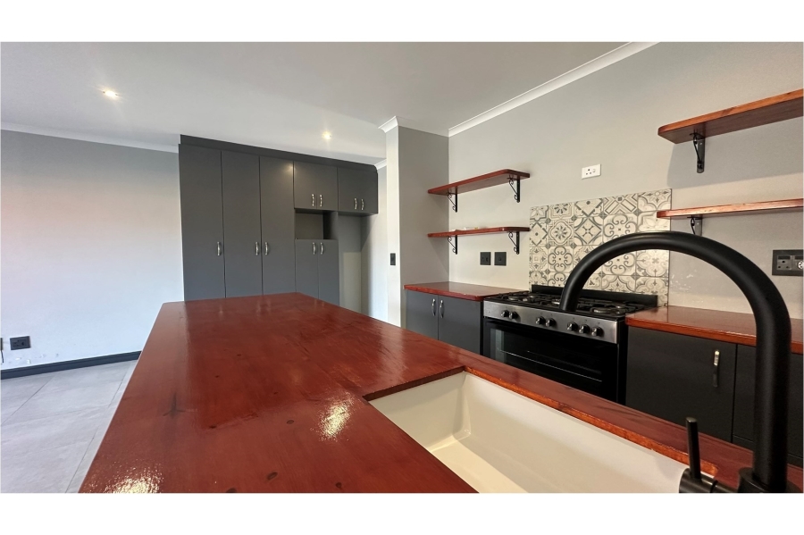3 Bedroom Property for Sale in De Zoete Inval Western Cape